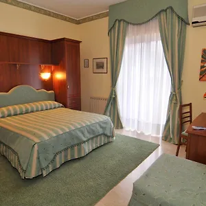 ** Hotel Ristorante Thomas Italia