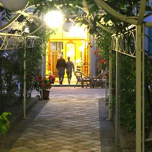 *** Hotel Croce Di Savoia Italia